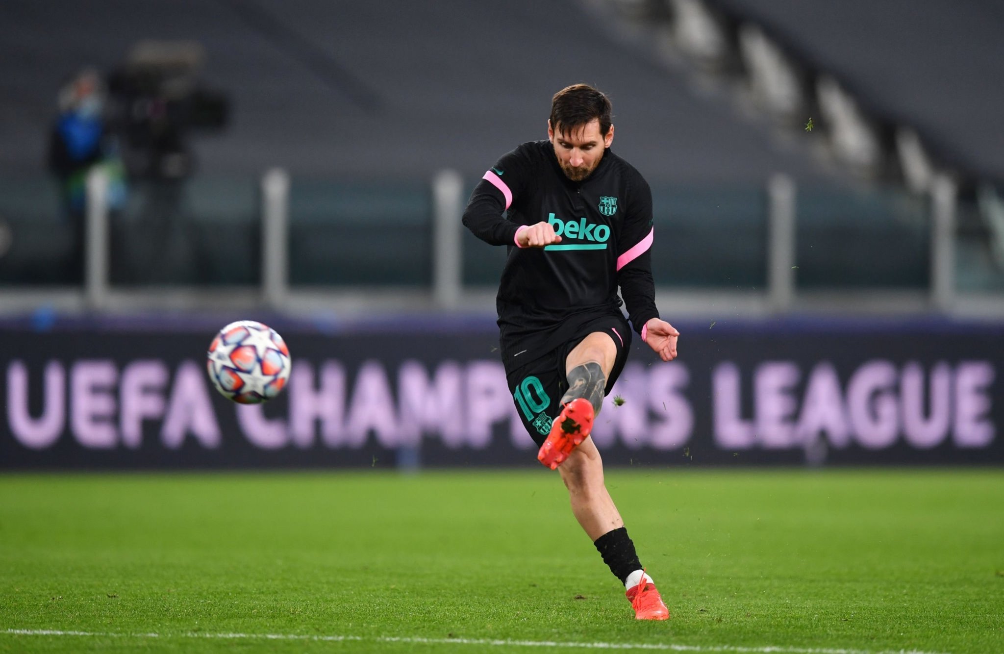 吉诺比利的 吉诺比利的