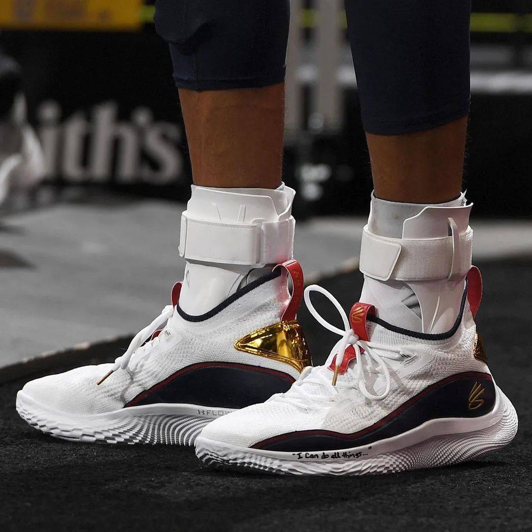 边路一脚传 边路一脚传